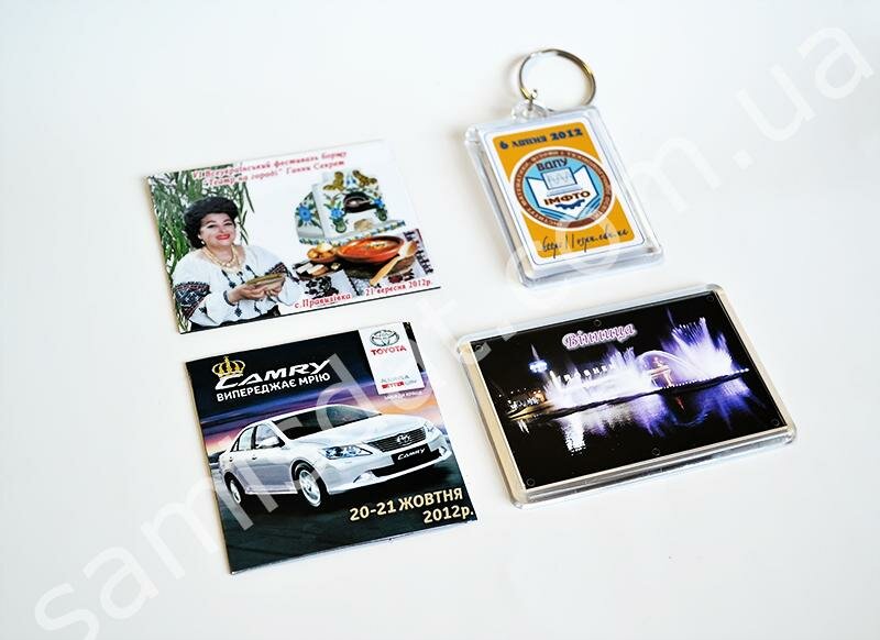 Магніти з логотипом